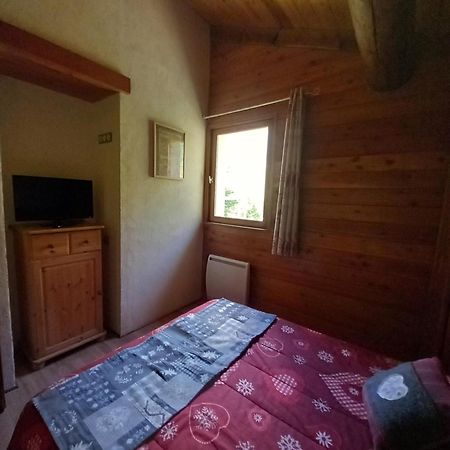 Chalet L'Aubepine Residence B&B Bessans Bagian luar foto