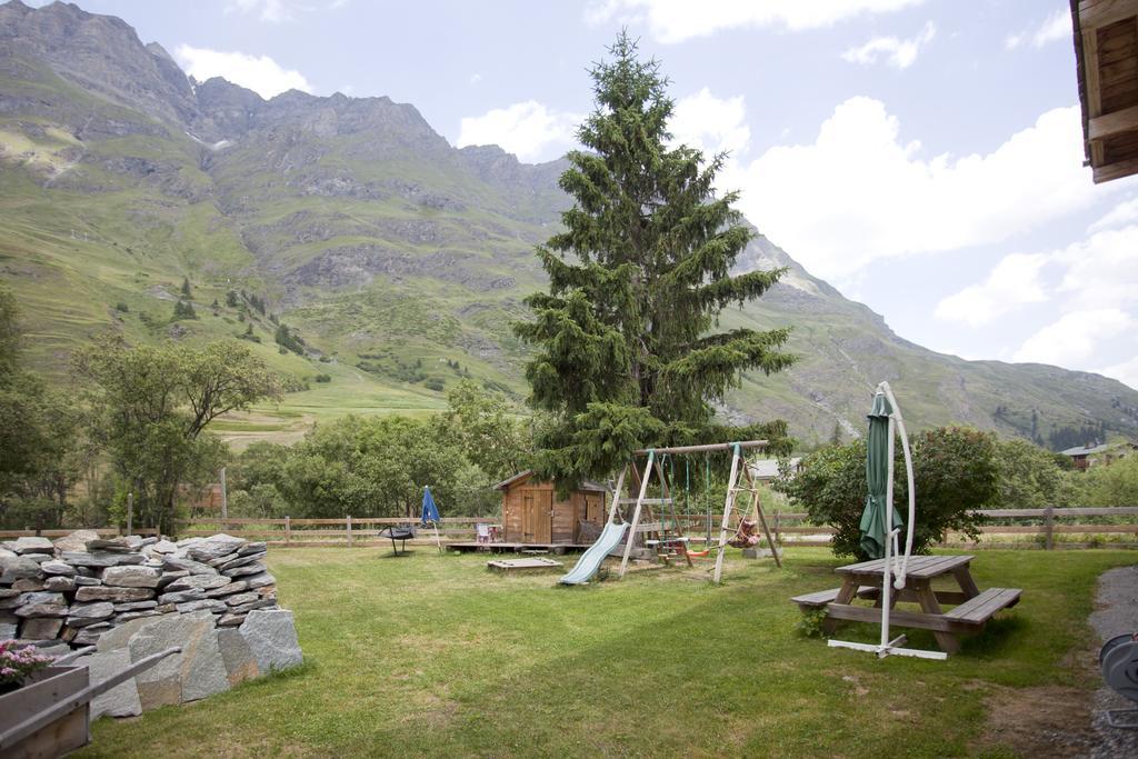 Chalet L'Aubepine Residence B&B Bessans Ruang foto