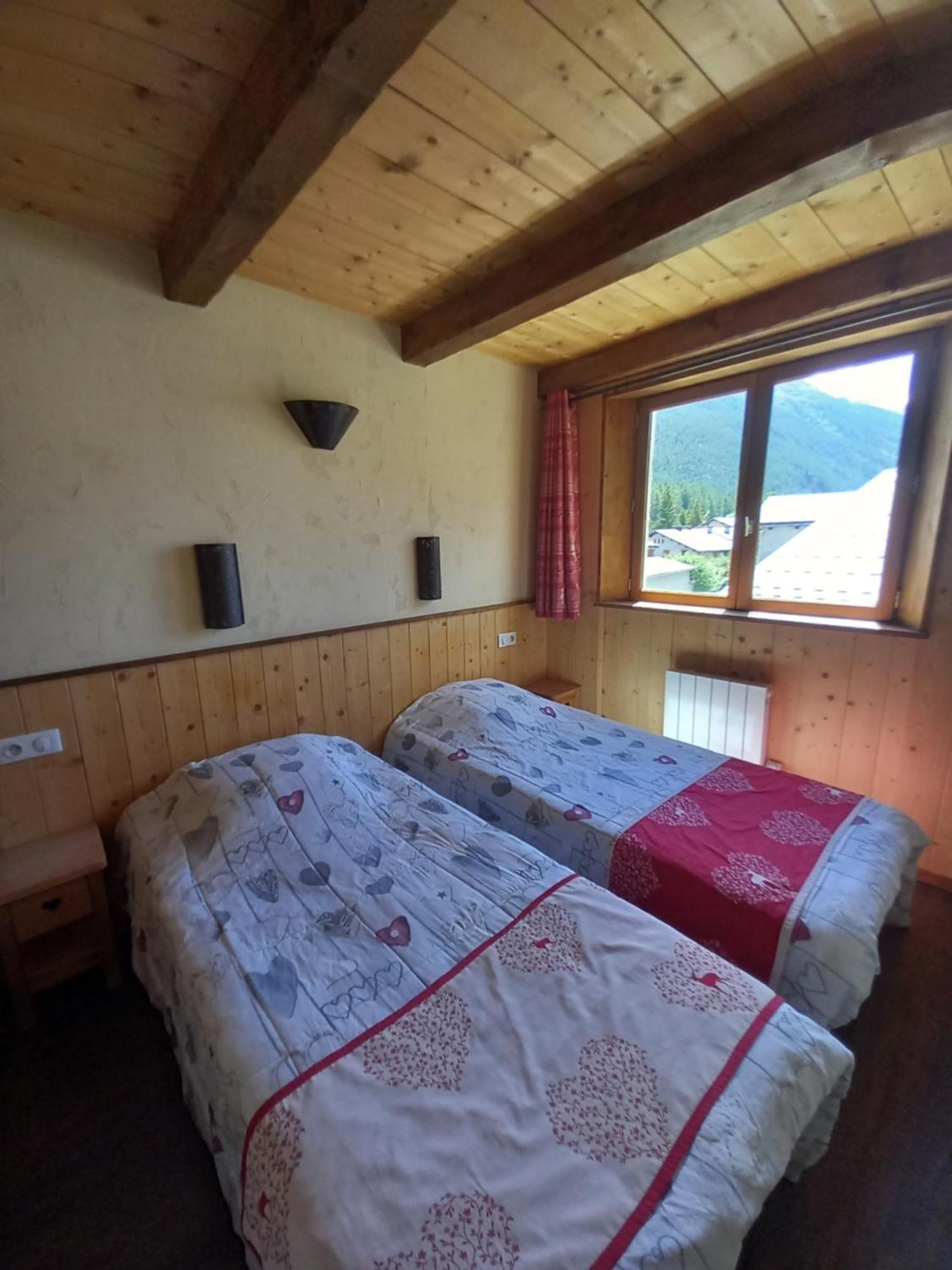 Chalet L'Aubepine Residence B&B Bessans Bagian luar foto