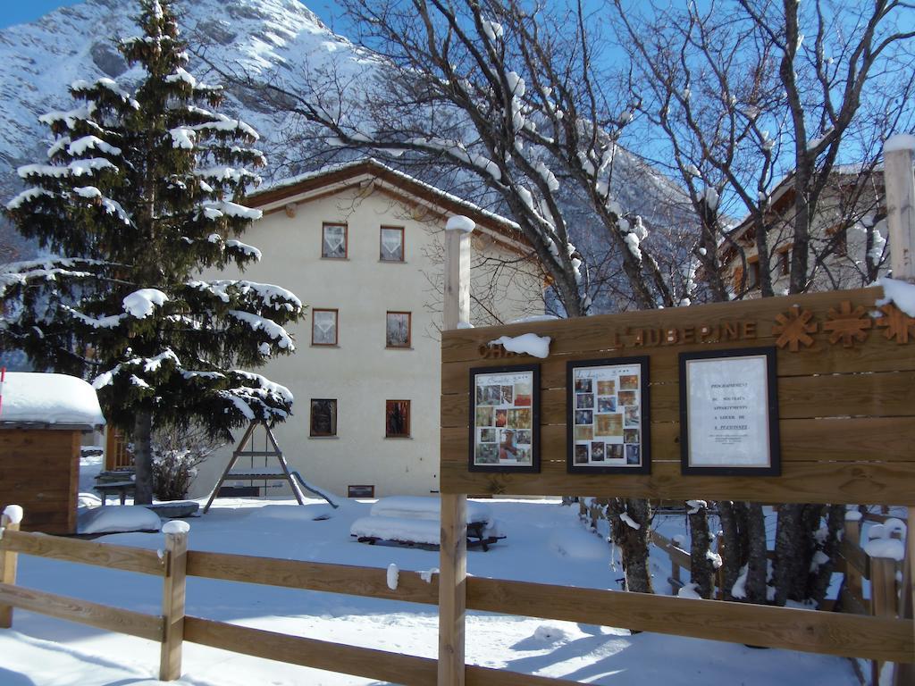 Chalet L'Aubepine Residence B&B Bessans Ruang foto