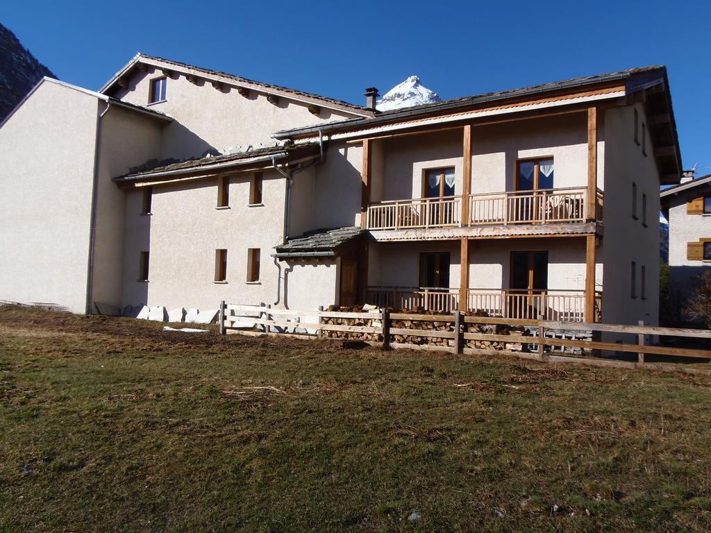 Chalet L'Aubepine Residence B&B Bessans Bagian luar foto