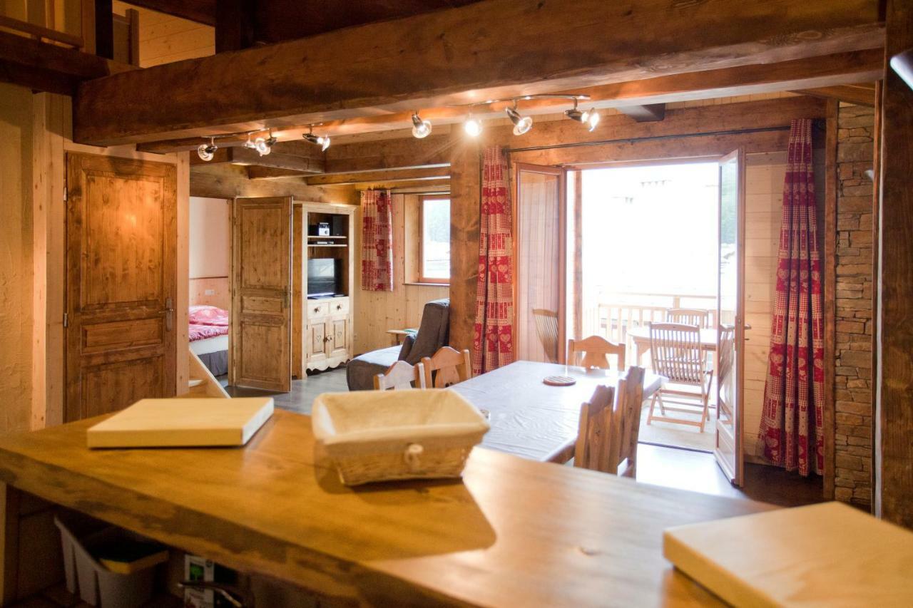 Chalet L'Aubepine Residence B&B Bessans Bagian luar foto