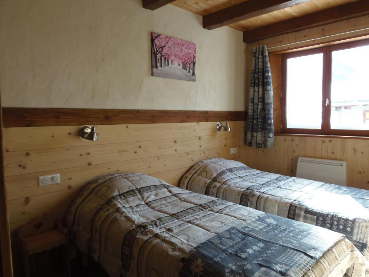 Chalet L'Aubepine Residence B&B Bessans Bagian luar foto