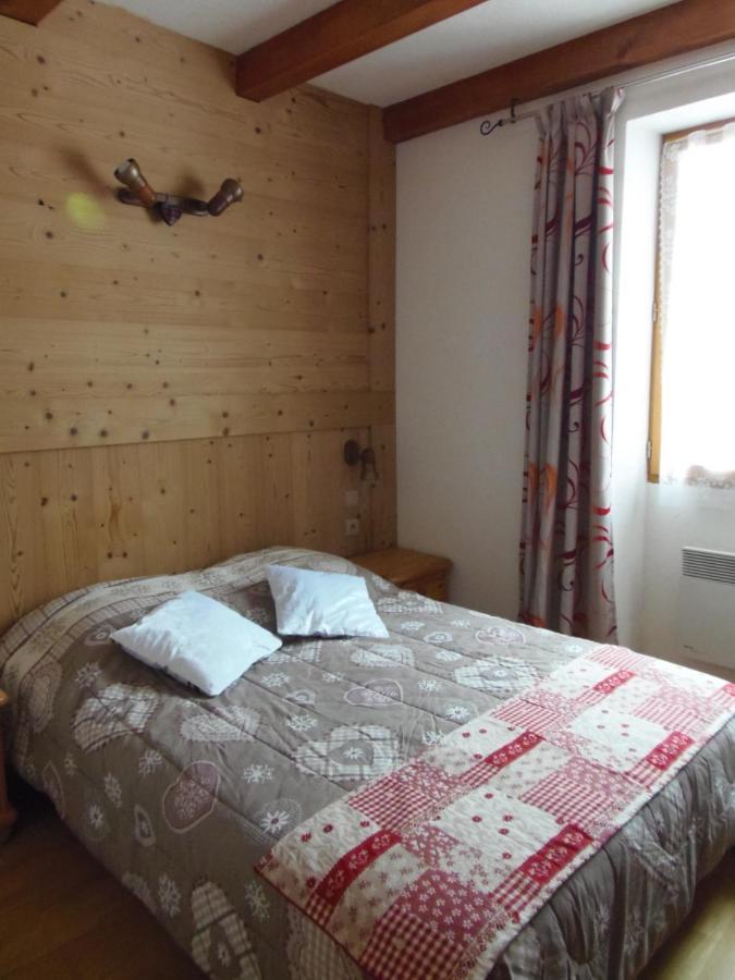 Chalet L'Aubepine Residence B&B Bessans Bagian luar foto